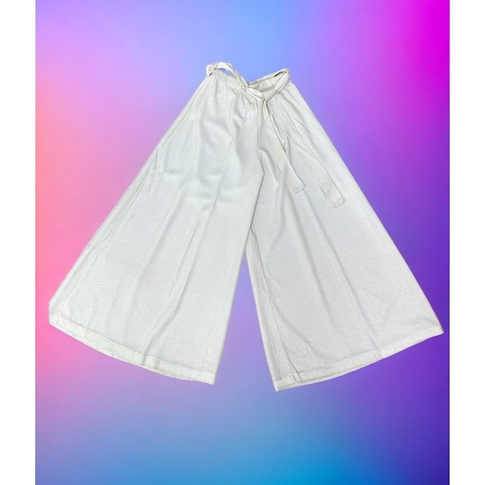 1960s 70s wide bell bottoms white with silver metallic Size S/M